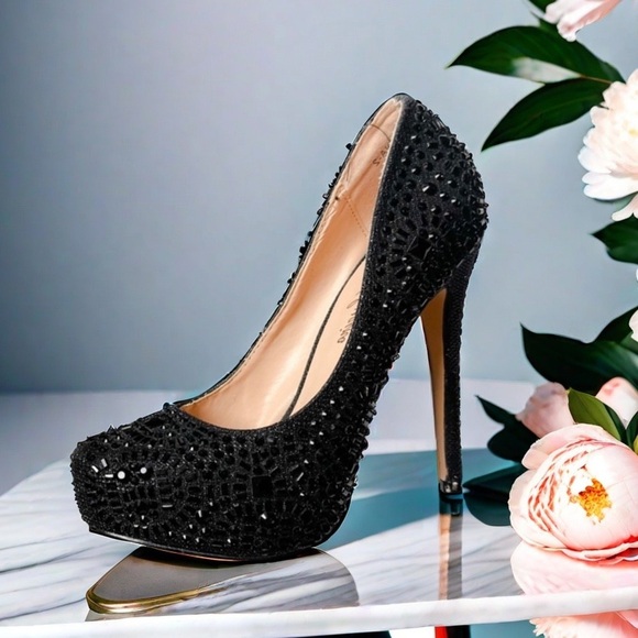 Lauren Lorraine beaded/ jeweled black platform heels ❤️ - Picture 2 of 8